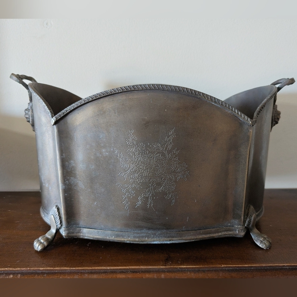 Antique Ornate Brass Cachepot Planter Lion Head Handles Claw Feet Rare Victorian